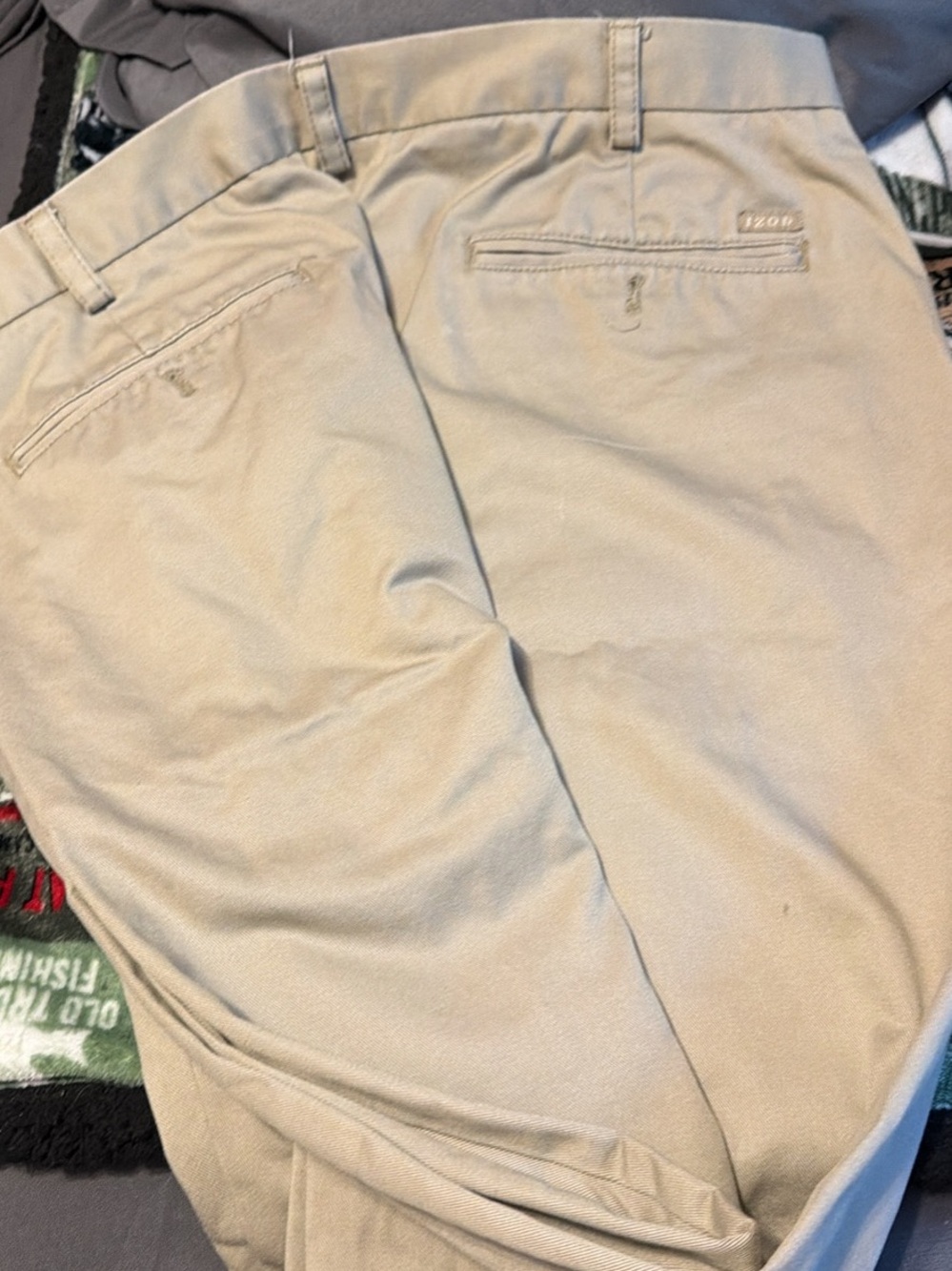 Izod Men's Khaki Chino Pants in Light Tan